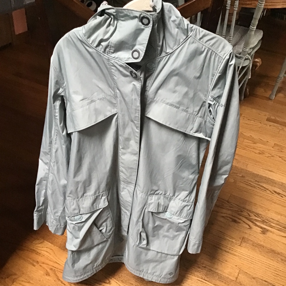 Spring Trench - Picture 1 of 8